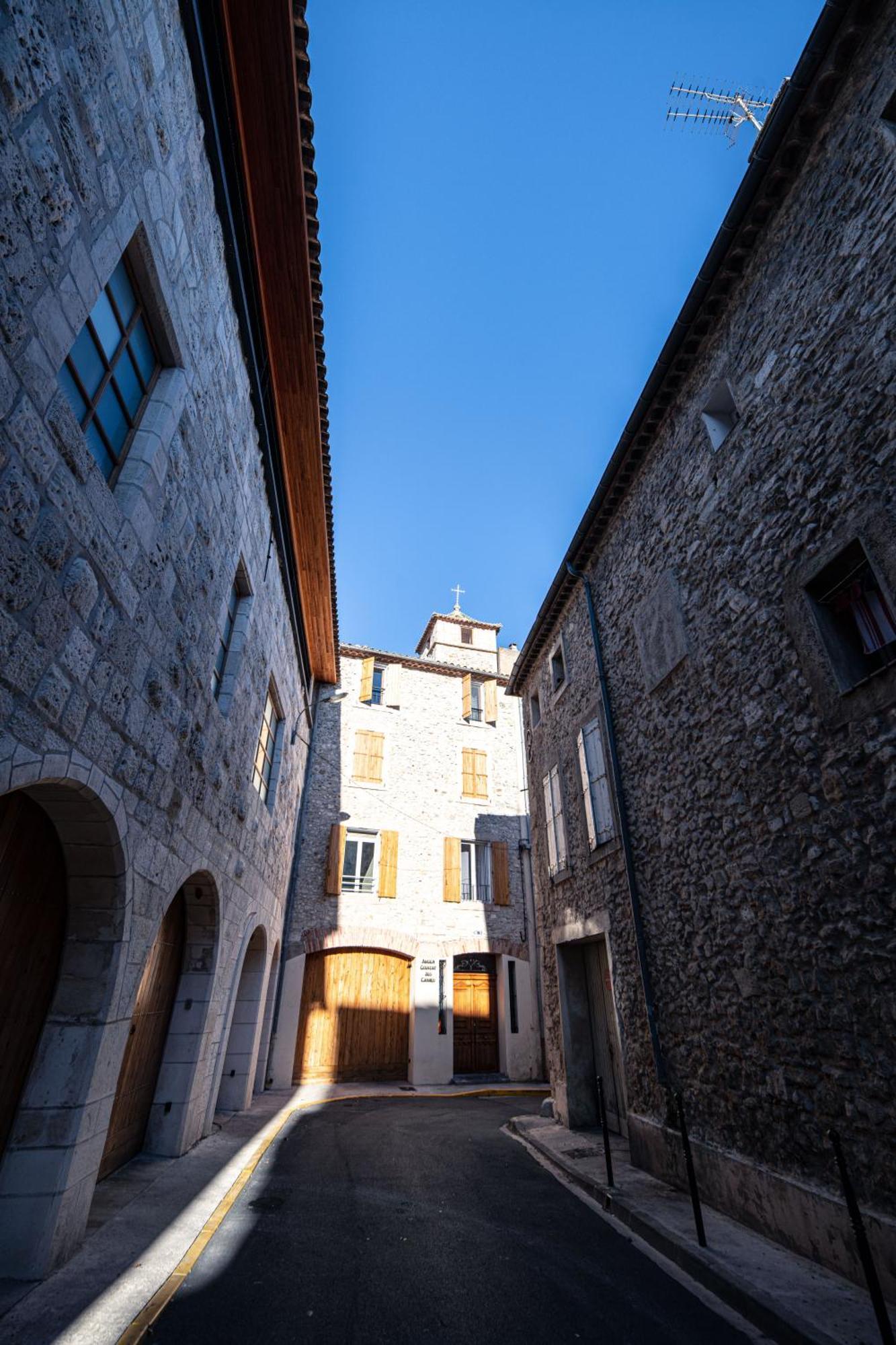 Petit Studio Presbytere Dans L'Eglise Нарбонна Экстерьер фото
